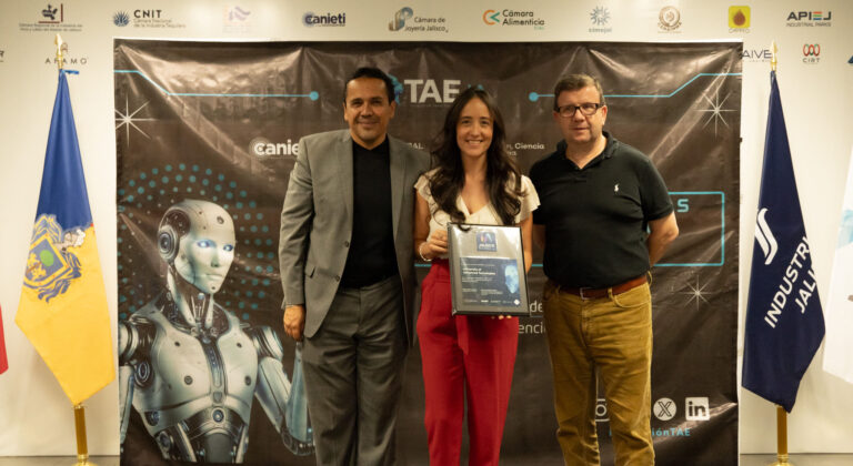 UNIAT: Reconocida por su Liderazgo Ético en Inteligencia Artificial