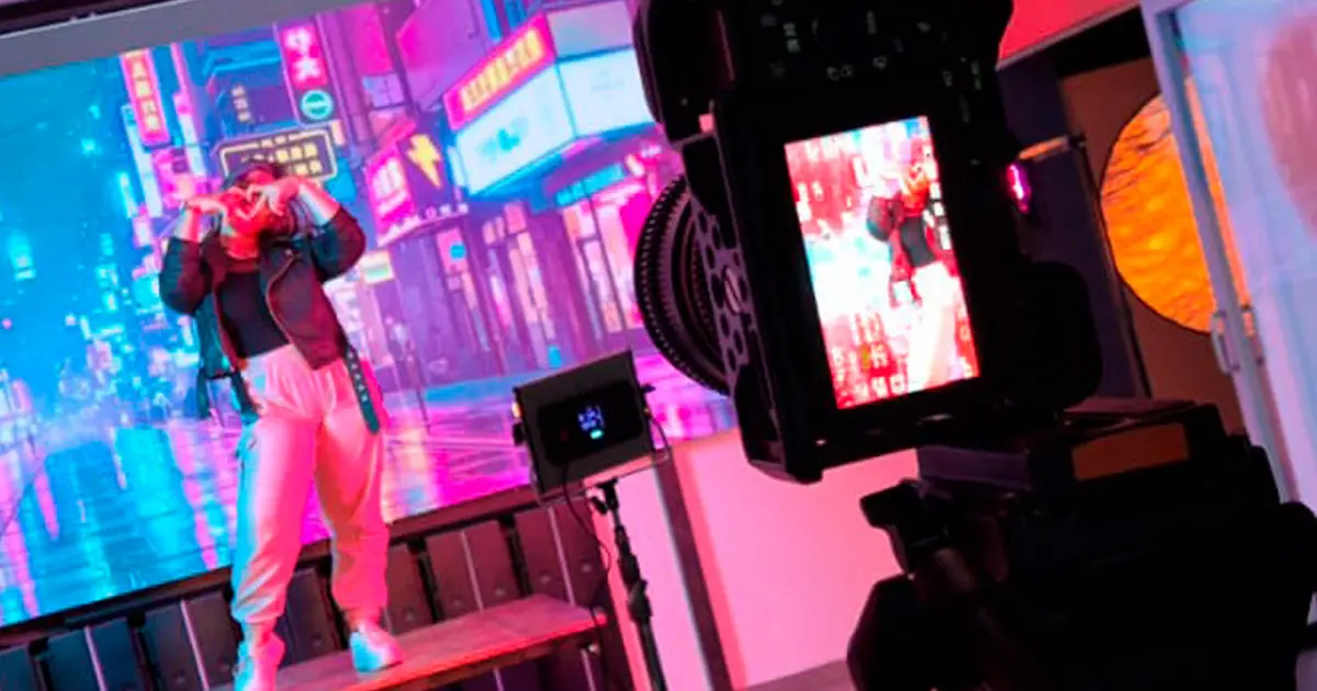 Estudiantes hacen Marketing y E-commerce